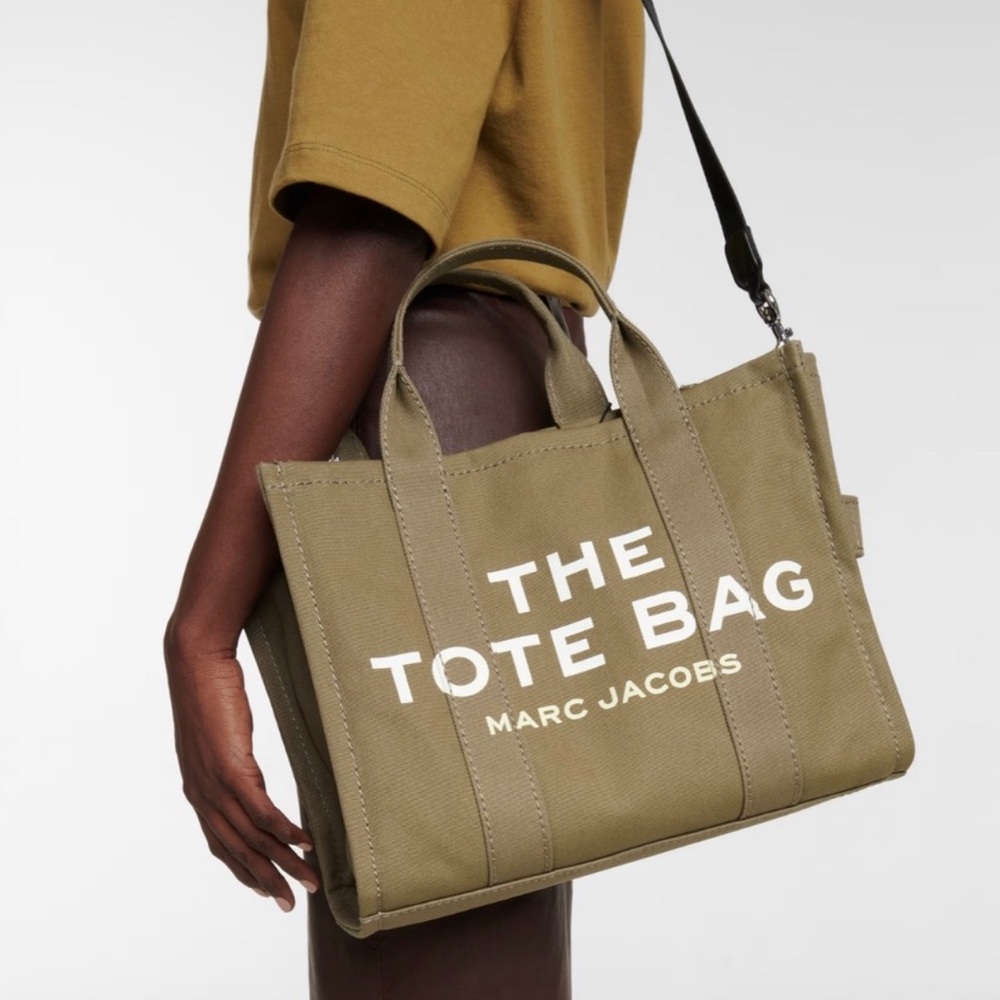 🎖️SUBMIT OFFER!Marc Jacobs The Tote Bag-Medium size🎖️